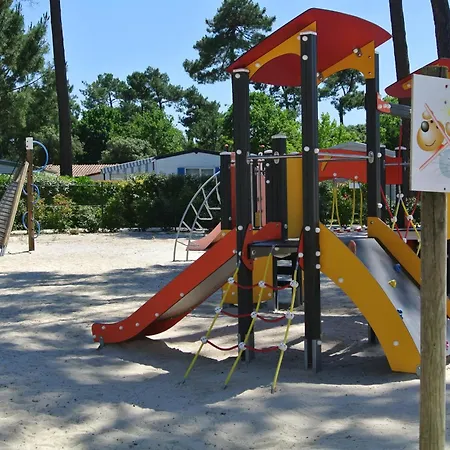 캠프장 Officiel Siblu La Pignade 론세레뱅